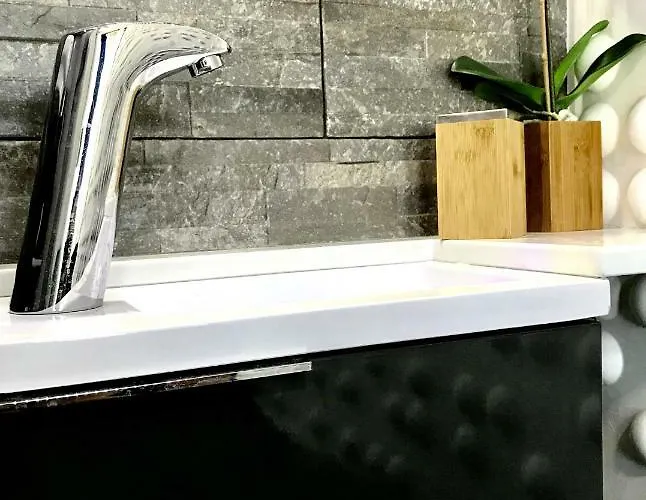 Degli Angeli Nocleg ze śniadaniem 3*